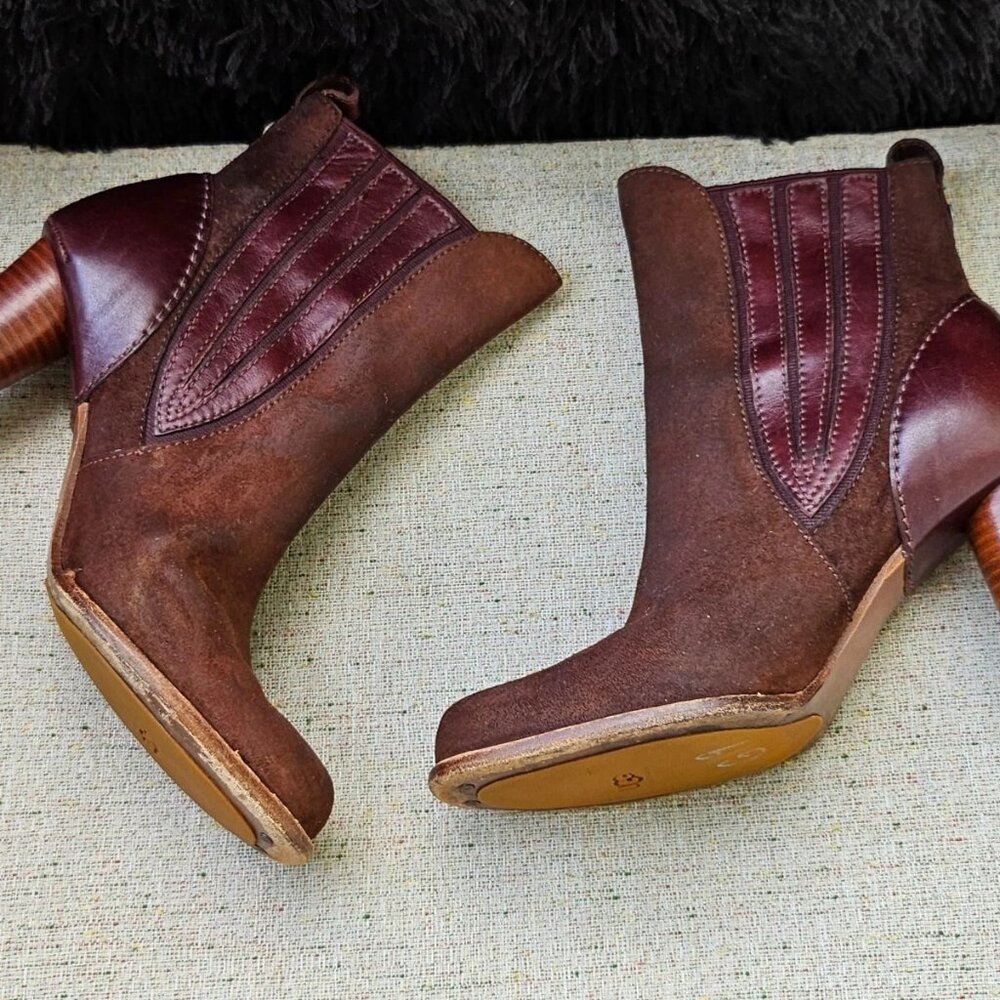 Ugg Australia Ladies Heel Boots Shoes Real Fur Sole Bed Brown Leather Size 8.5US - Picture 6 of 14